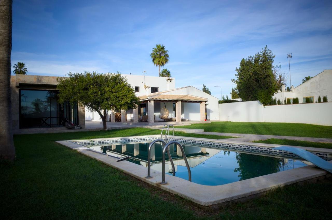 Paraiso Villa *
